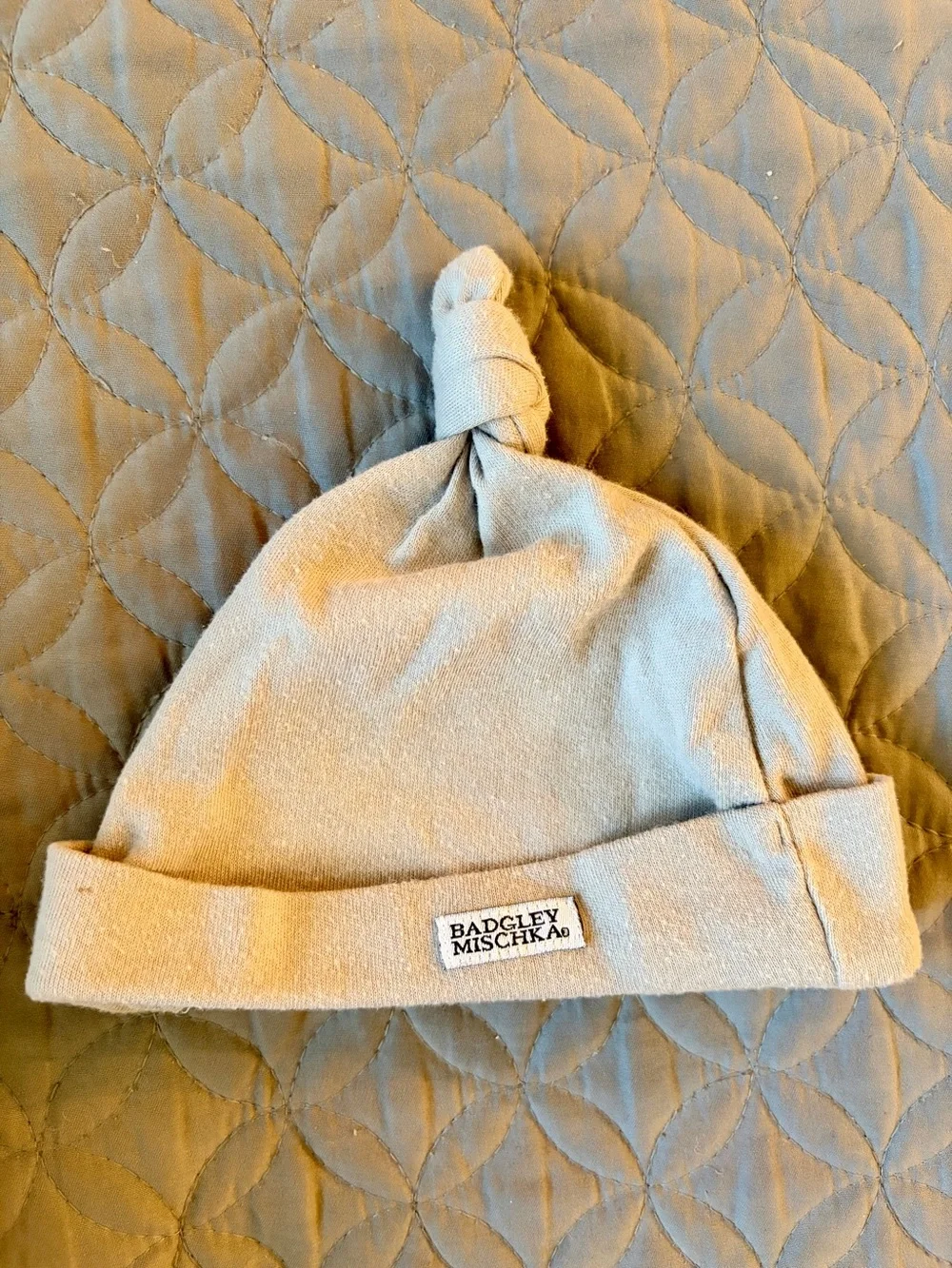 Badgley Mischka Baby 3-6month Beige Knot-Top Baby Beanie